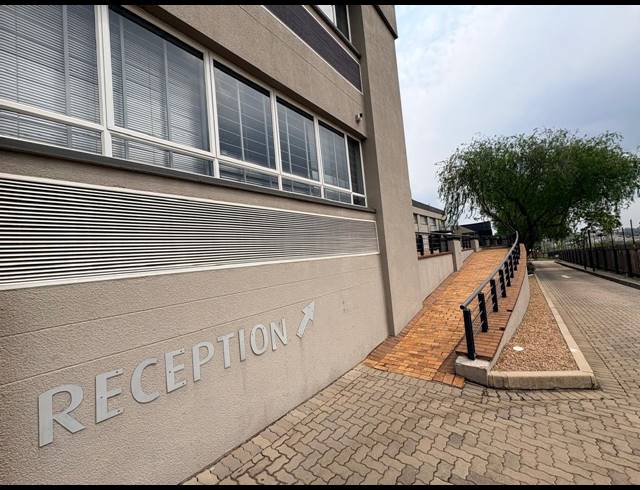 771M² OFFICE TO LET IN NOORDWYK